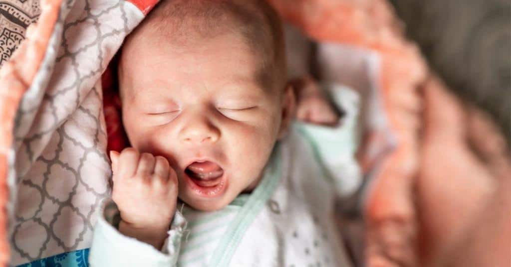 How To Latch Baby Correctly When Breastfeeding 2024