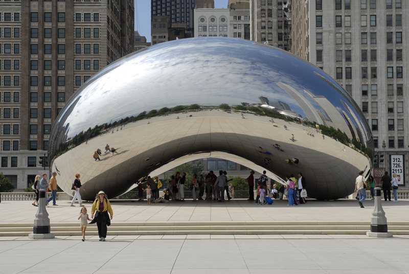 Romantic Getaways In Illinois : Millennium Park & Cloud Gate - Credits: Shutterstock