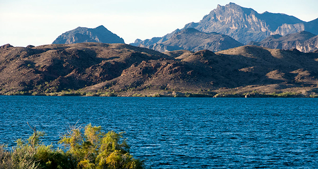 Romantic Getaways In Arizona : Colorado River - Credits: Pexels