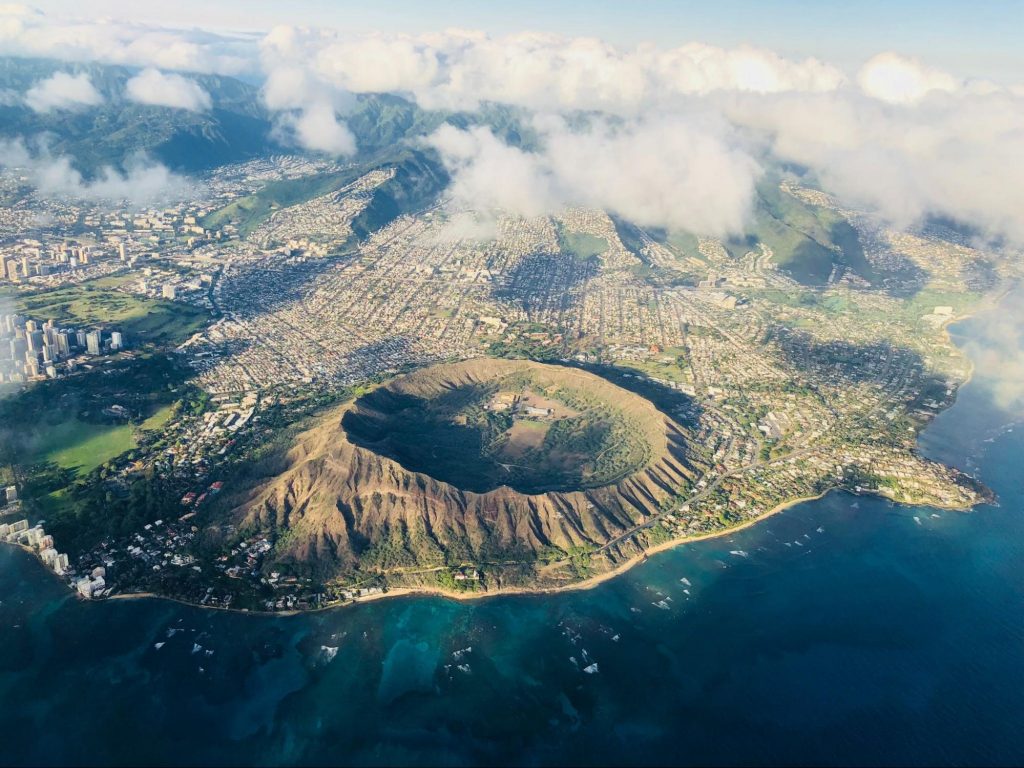 Romantic Getaways In Hawaii : Diamond State Head Monument - Credits: Unsplash