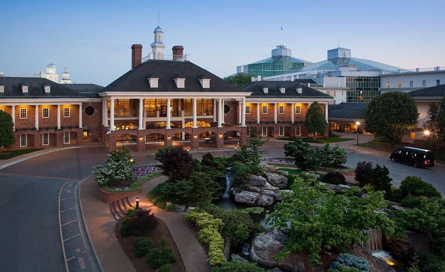 Romantic Getaways In Tennessee : Gaylord Opryland Resort - Credits: Instagram