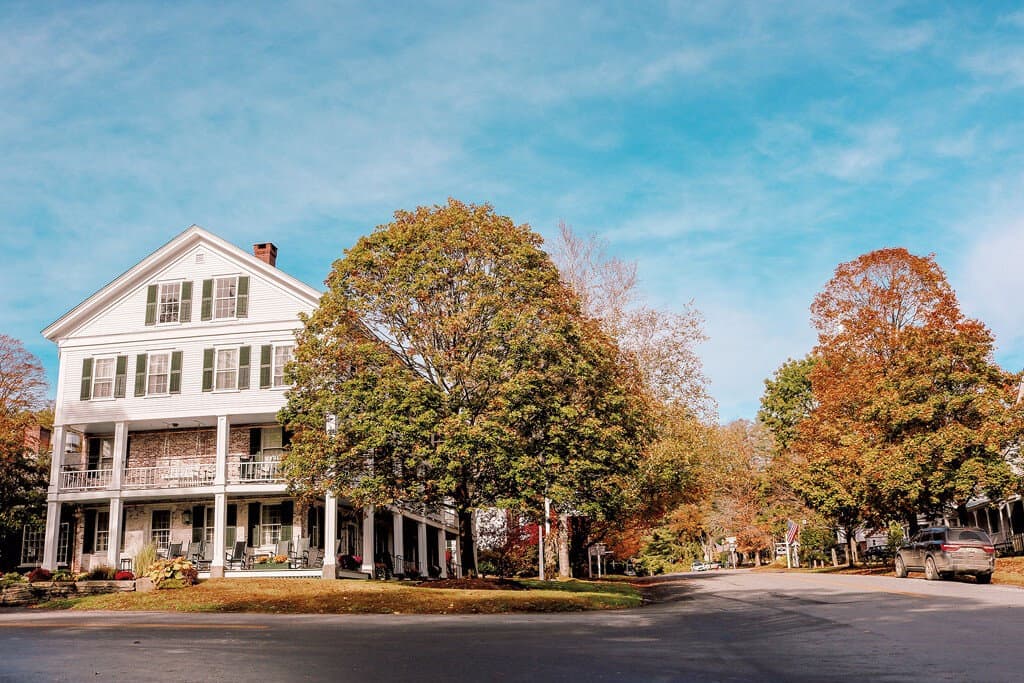 Romantic Getaways In Vermont : The Grafton Inn - Credits: Pexels