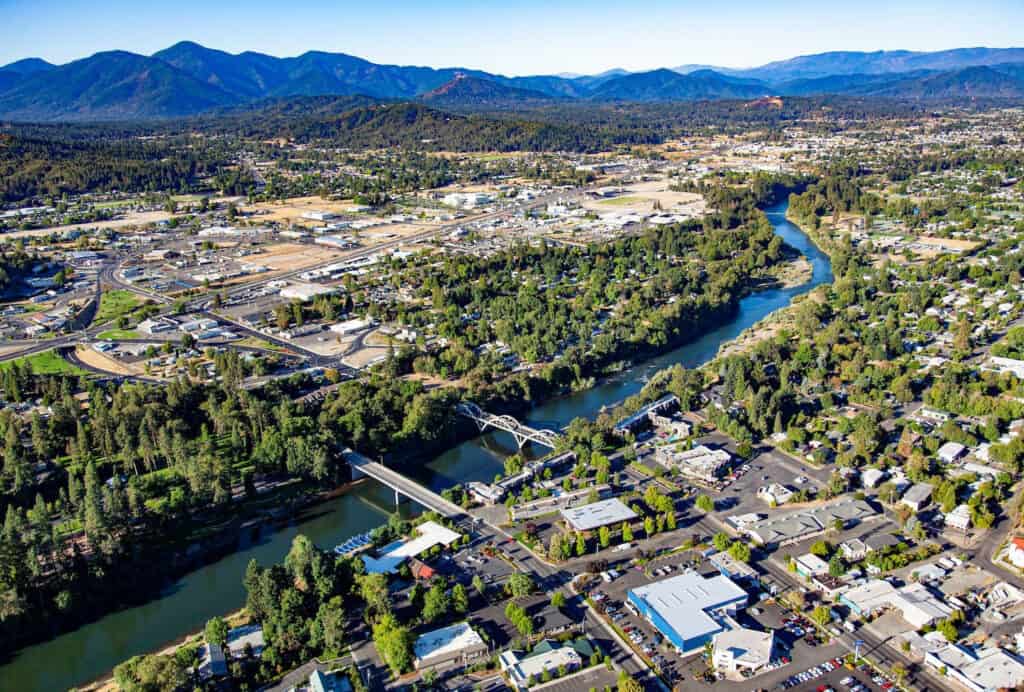 Romantic Getaways In Oregon : Grants Pass - Credits: Pixabay