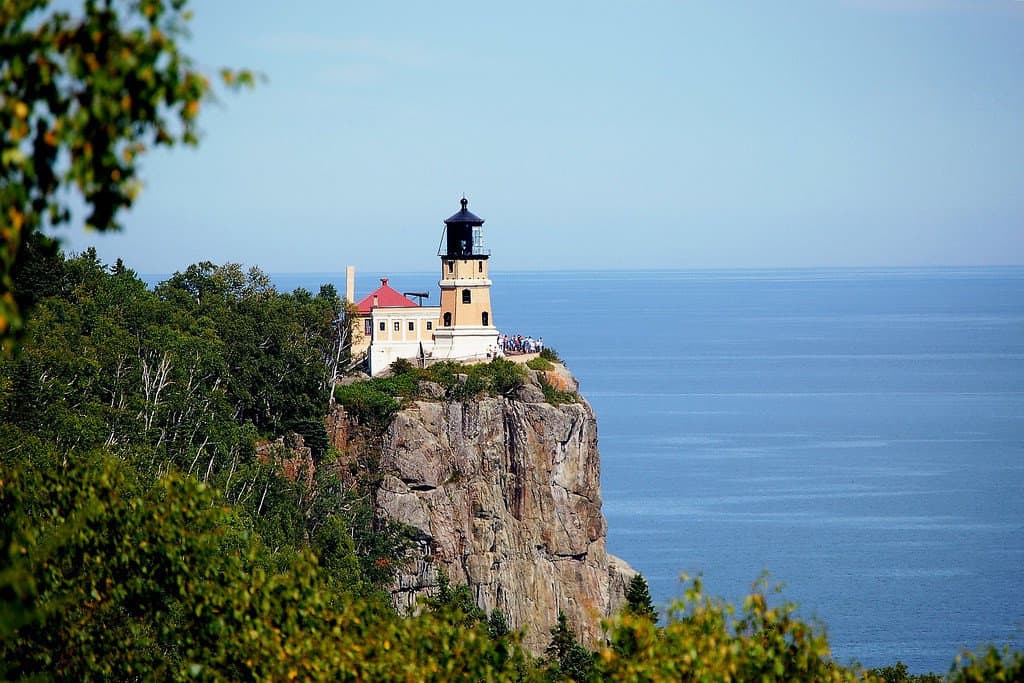 Romantic Getaways In Minnesota : Split Rock Lighthouse at Lake County - Credits: Unsplash