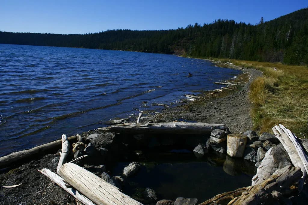 Romantic Getaways In Oregon : Paulina Hot Springs - Credits: iStock