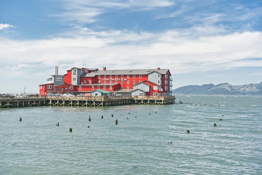 Romantic Getaways In Oregon : Cannery Pier Hotel & Spa - Credits: iStock