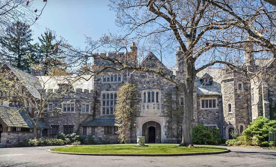 Romantic Getaways In New Jersey : The Castle at Skylands Manor - Credits: Instagram