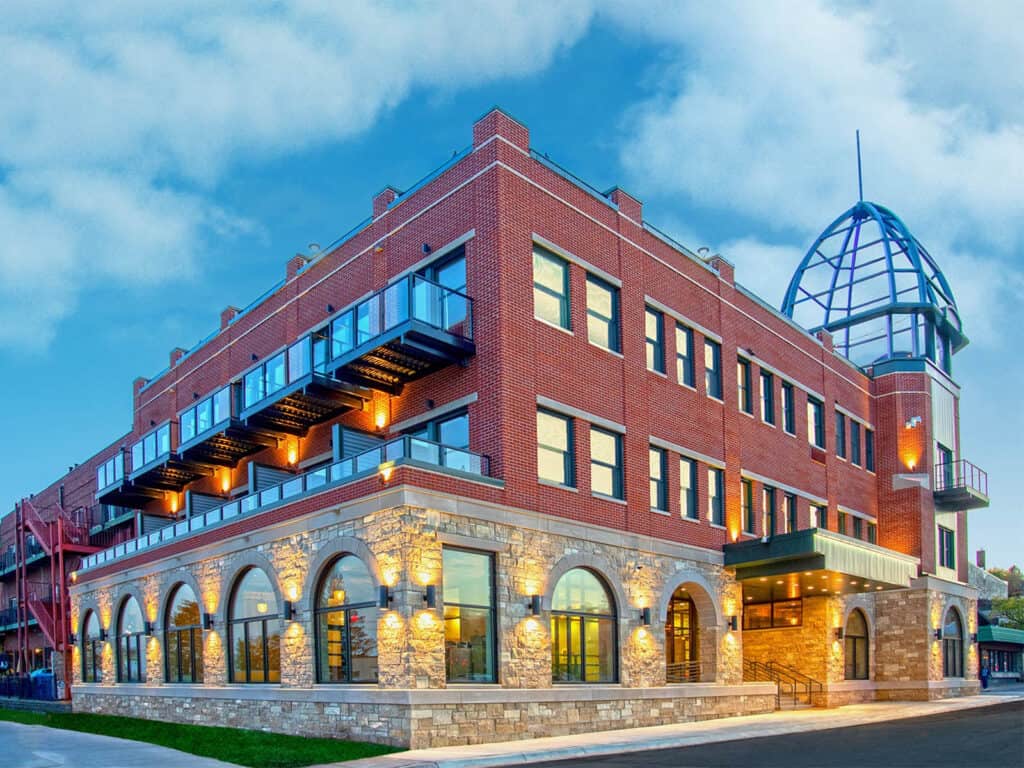 Romantic Getaways In Minnesota : Water Street Inn - Credits: Unsplash