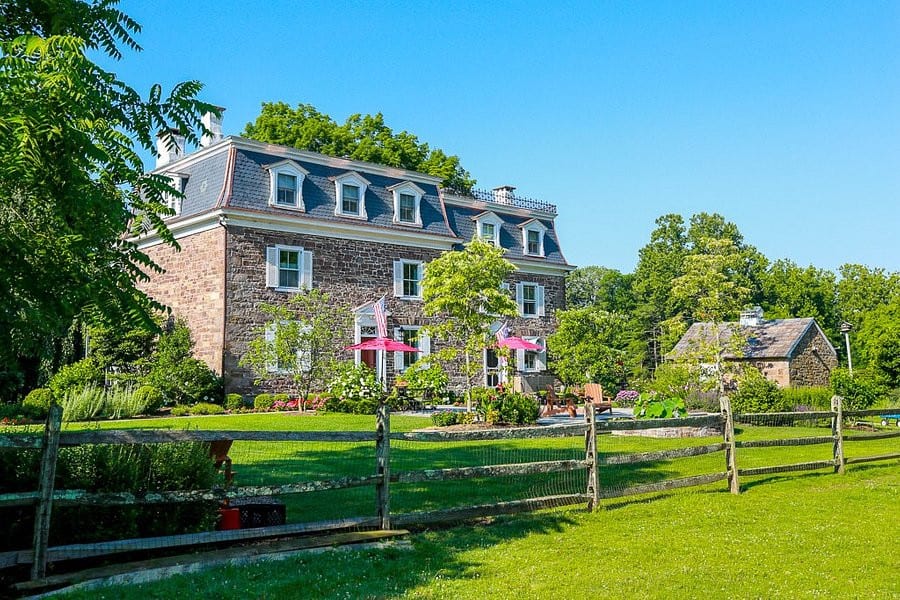 Romantic Getaways In New Jersey : Woolverton Inn - Credits: Pixabay