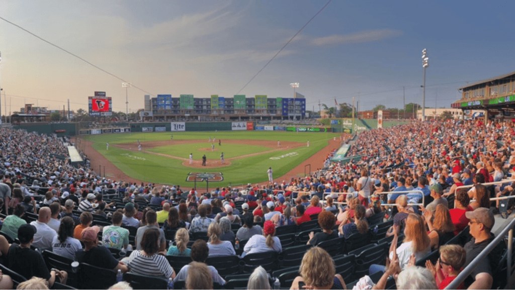 Romantic Things To Do In Lansing For Couples : The Lansing Lugnuts - Credits: Pinterest