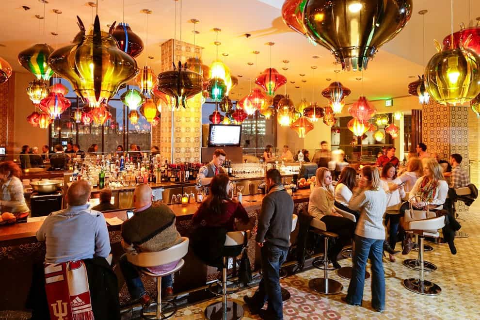 Romantic Things To Do In Indianapolis For Couples : Plat 99 - Credits: iStock