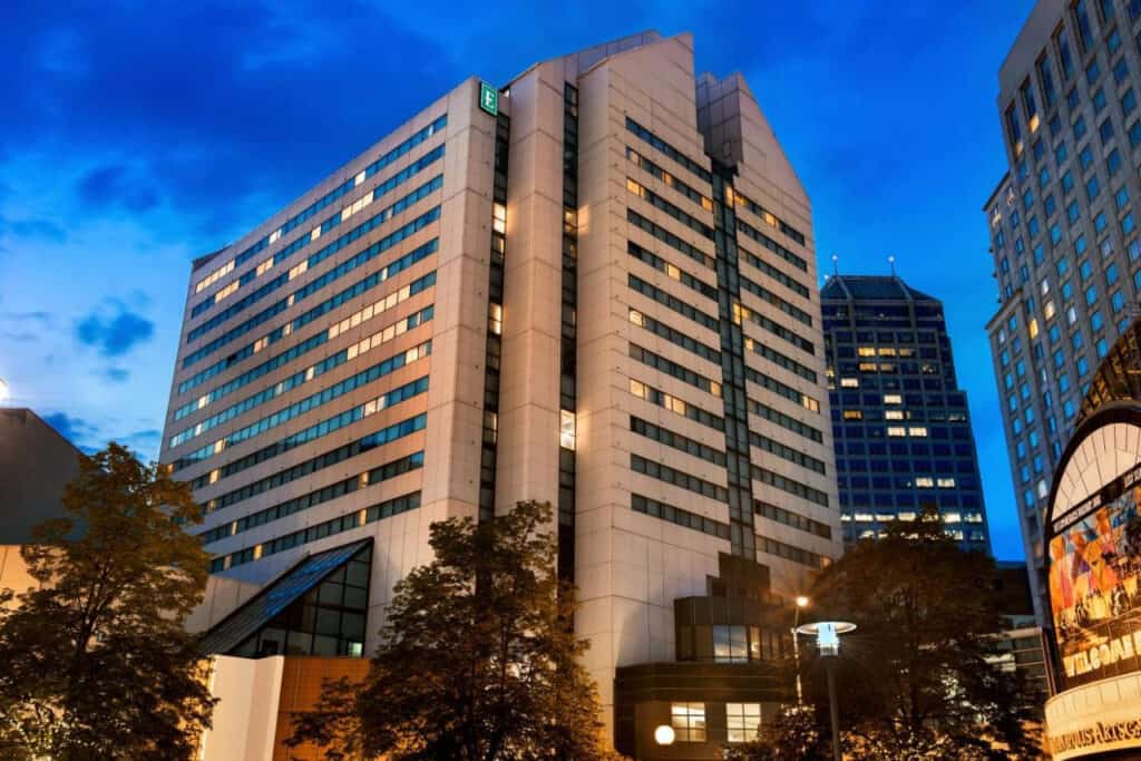 Romantic Things To Do In Indianapolis For Couples : Embassy Suites - Credits: Unsplash