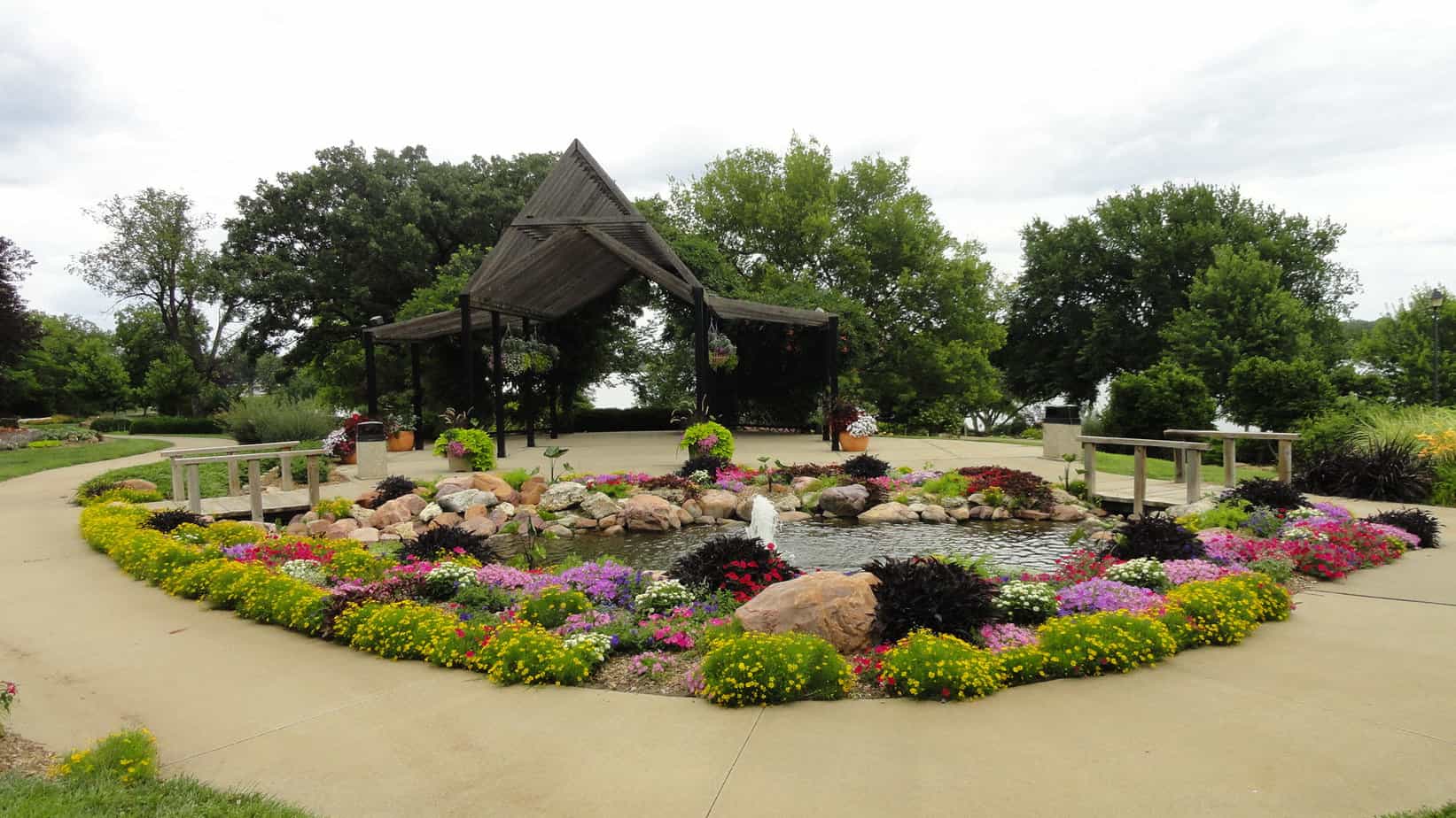 30+ Most Romantic Things To Do In Topeka For Couples 2024