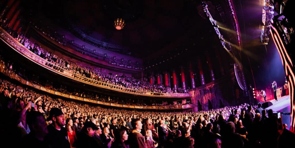 Romantic Things To Do In Atlanta For Couples : Fox Theater - Credits: iStock