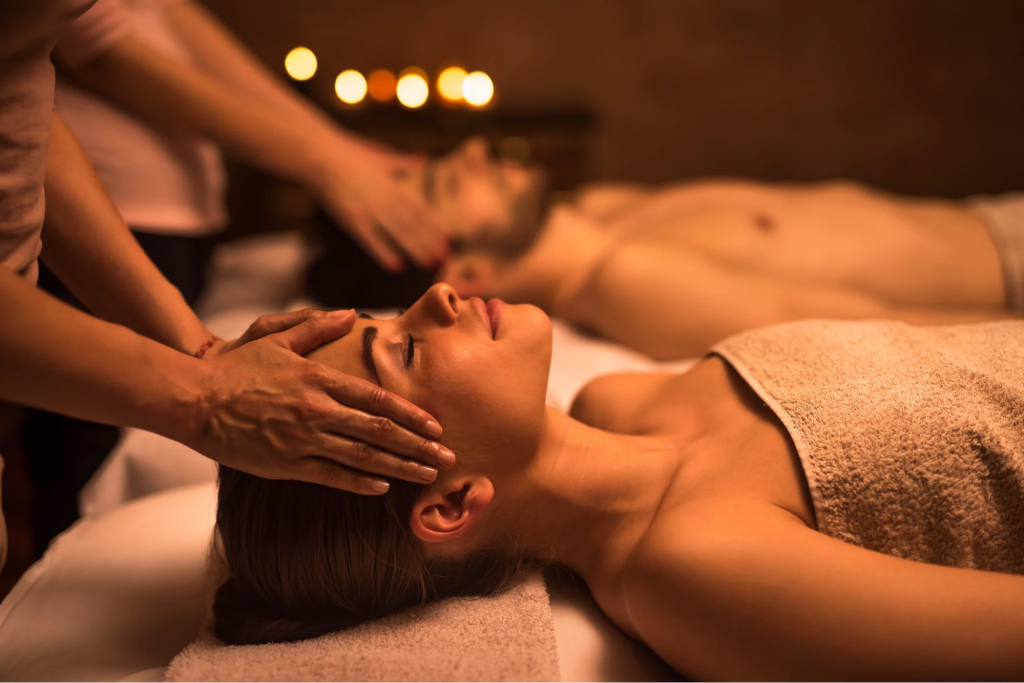 Romantic Things To Do In Indianapolis For Couples : Couple at a Massage Center - Credits: Unsplash