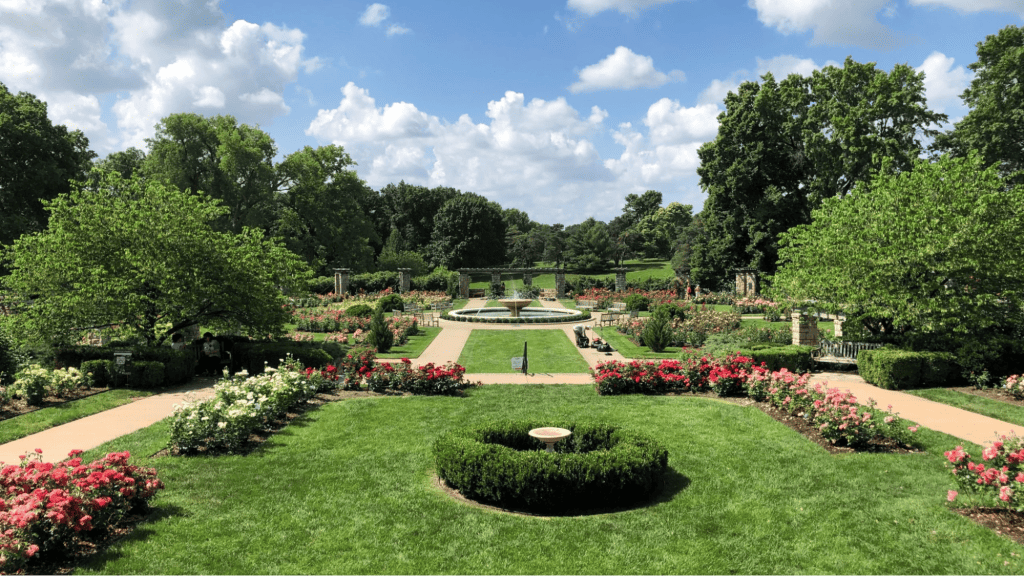 Romantic Things To Do In Kansas City, Missouri : Loose Park Rose Garden - Credits: Pinterest