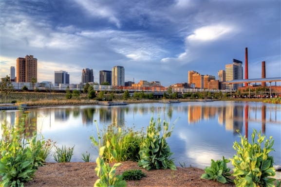 Romantic Things To Do In Birmingham, Alabama : Birmingham's Railroad Park - Credits: Instagram