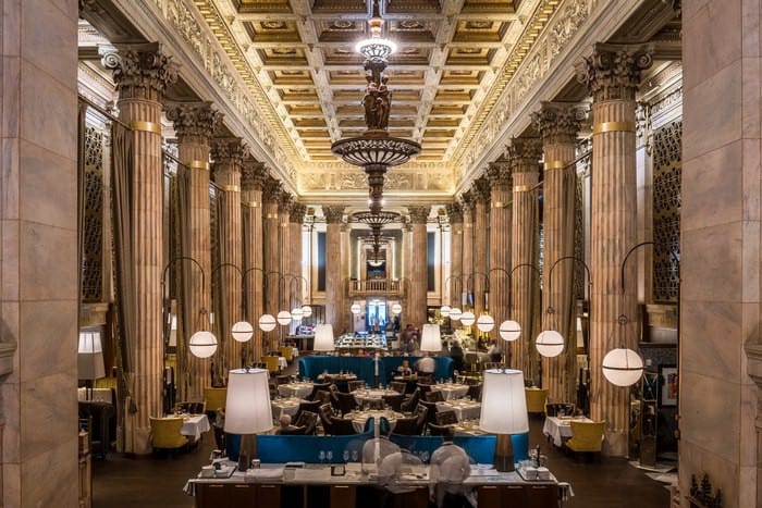 Romantic Things To Do In Cleveland, Ohio : Marble Room Steaks & Raw Bar - Credits: Pexels