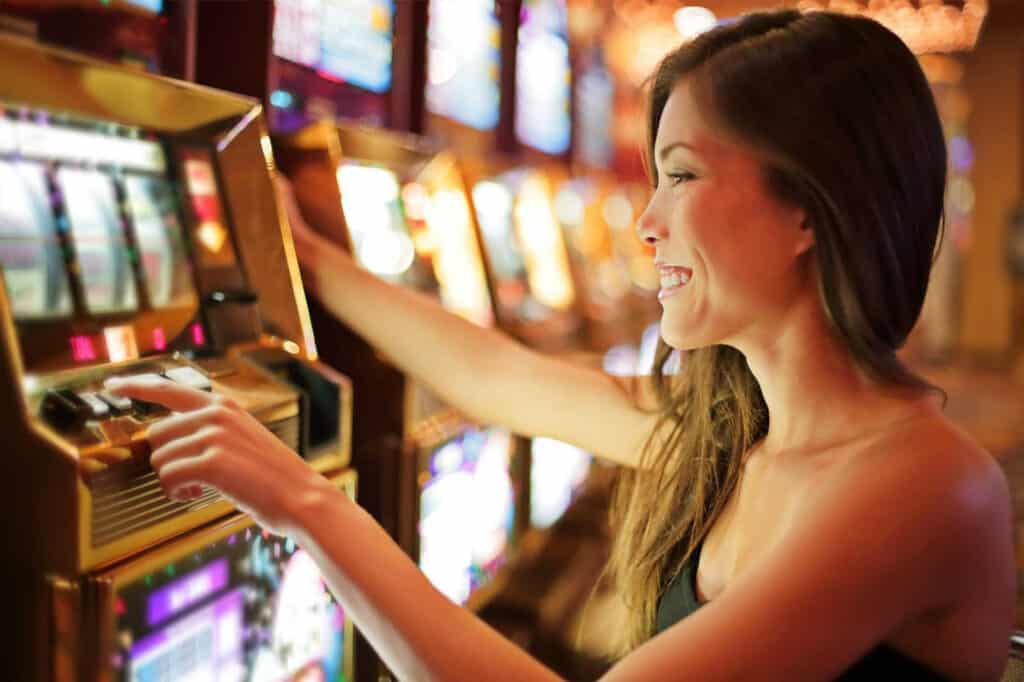 Romantic Things To Do In Louisville, Kentucky : Gambling house - Credits: Pixabay